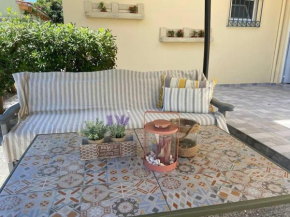 Beautiful apartment with private garden!!